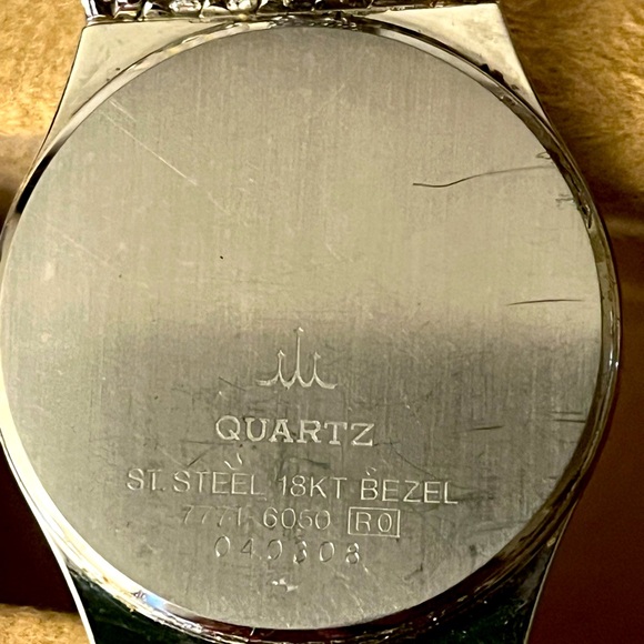 Credor  18k bezel Seiko unisex watch - Picture 5 of 9